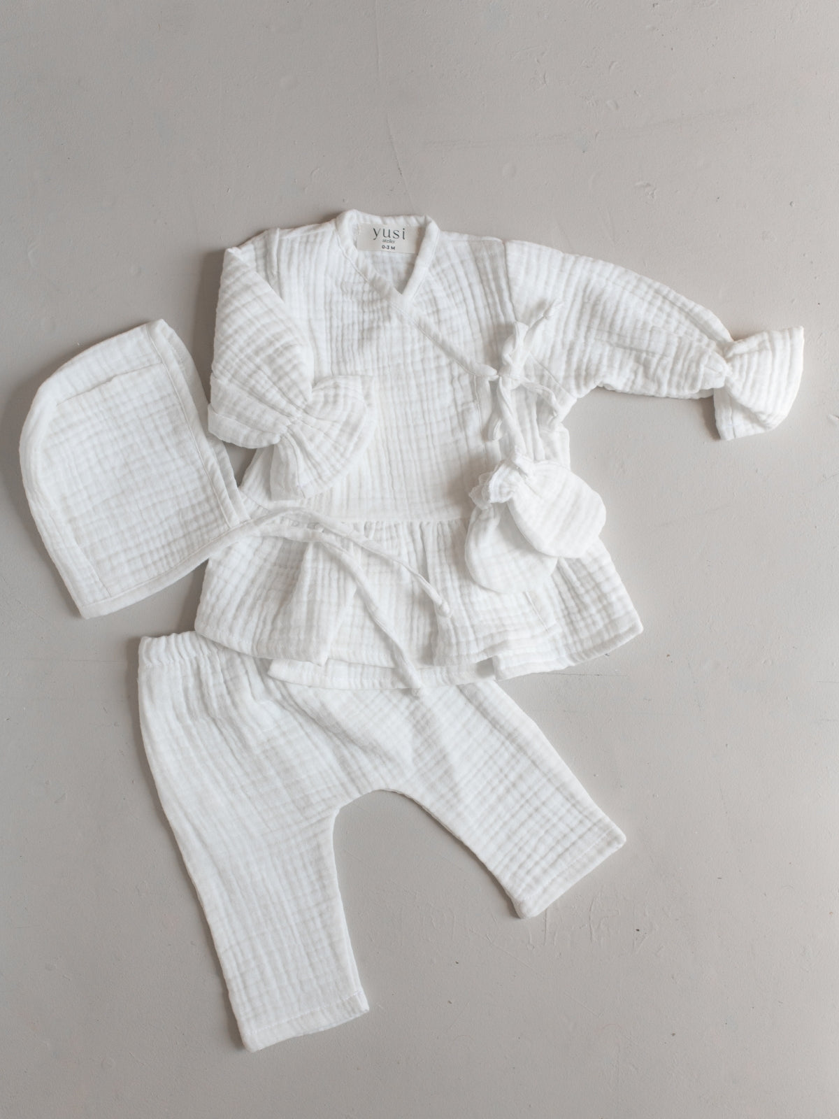 Muslin Newborn Ruffle Kimono Set