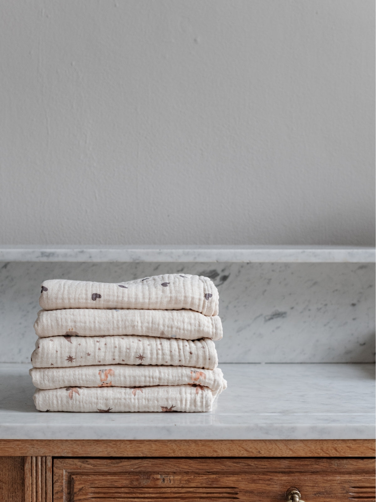 4-Layer Organic Muslin Swaddle Tiny Hearts