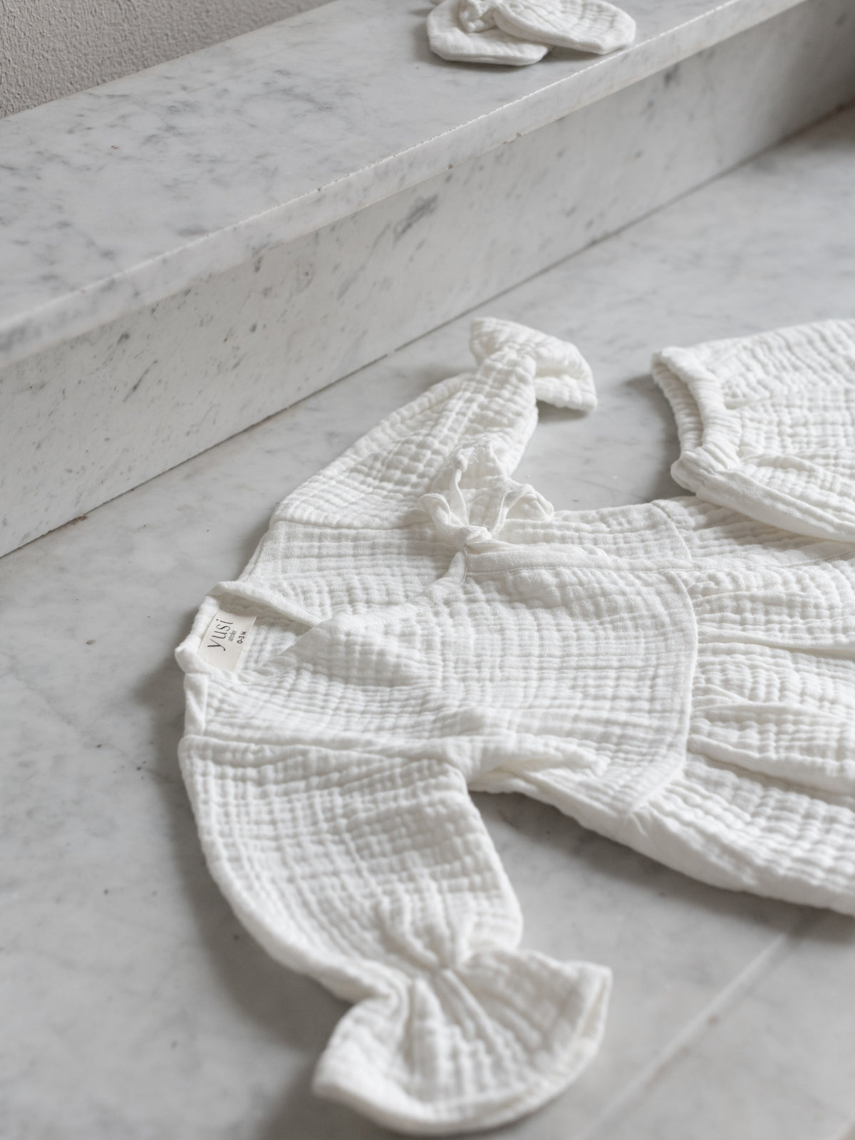 Muslin Newborn Ruffle Kimono Set