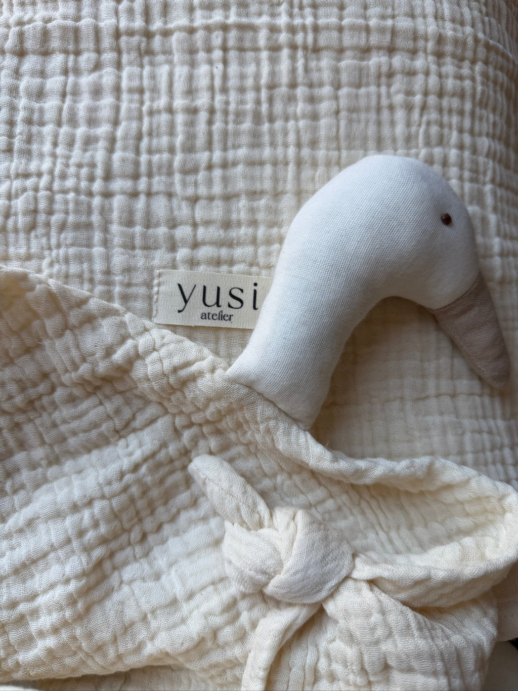 Soft organic muslin duck comforter